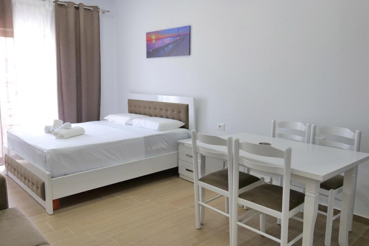 Iljo Apartments Ksamil Extérieur photo