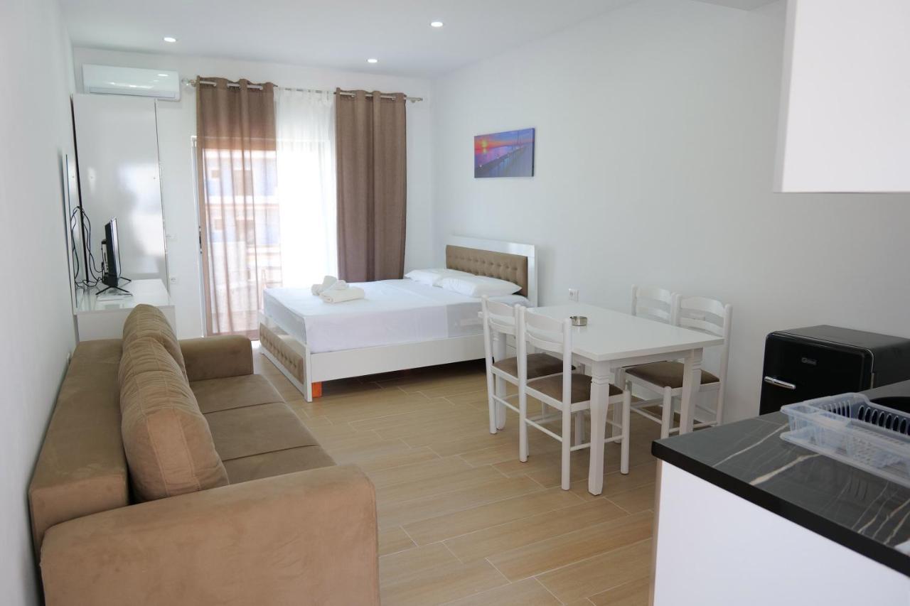 Iljo Apartments Ksamil Extérieur photo