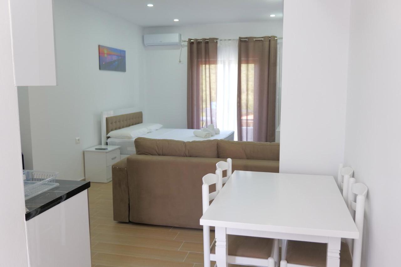 Iljo Apartments Ksamil Extérieur photo
