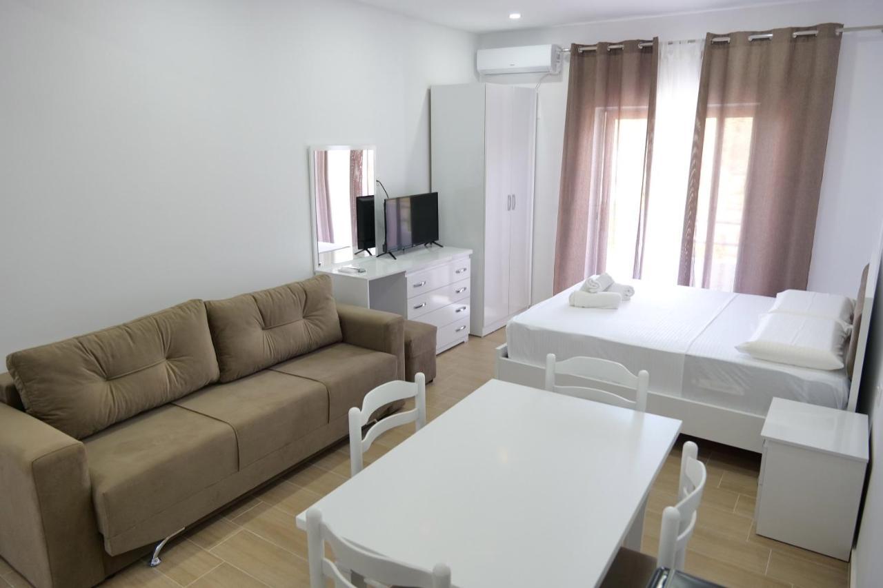 Iljo Apartments Ksamil Extérieur photo