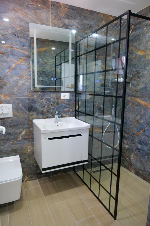 Iljo Apartments Ksamil Extérieur photo